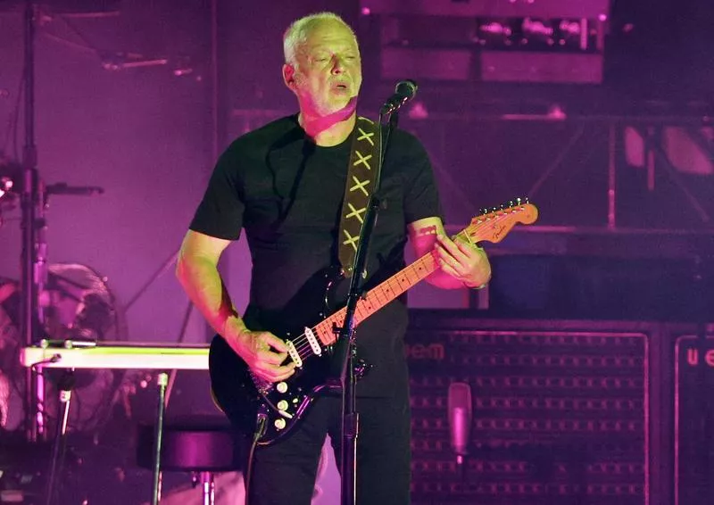 David Gilmour playing 1969 Fender Stratocaster