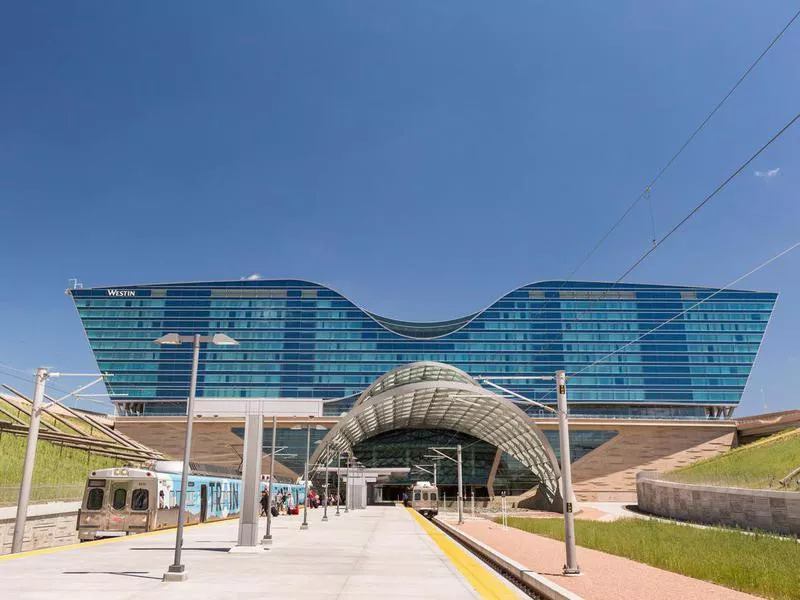 Denver Airport commuter rail station