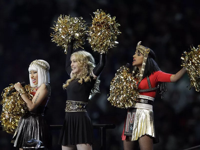 Madonna (center) with Nicki Minaj (left) and M.I.A. at Super Bowl XLVI