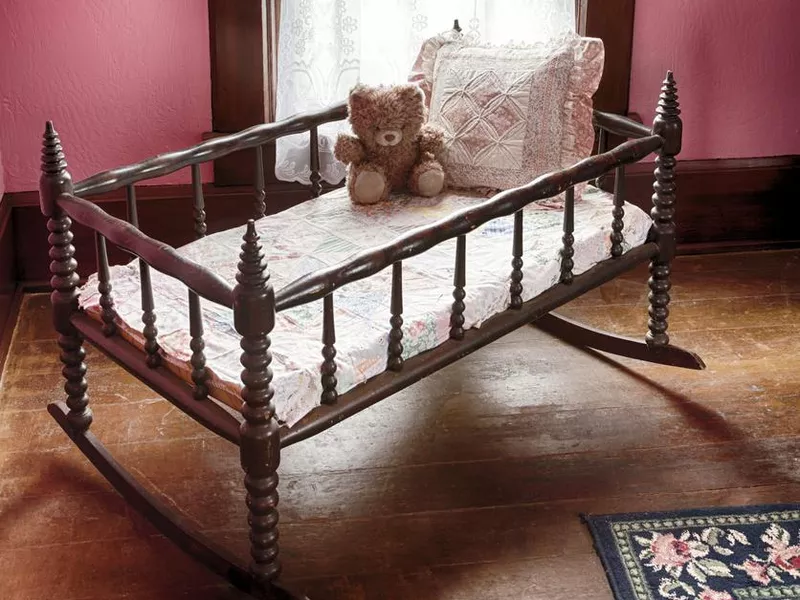 Antique crib