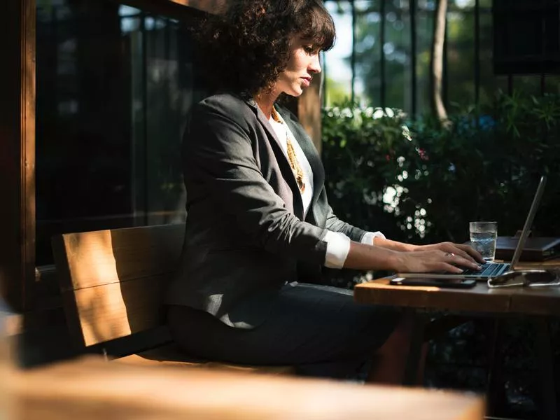 Women at laptop