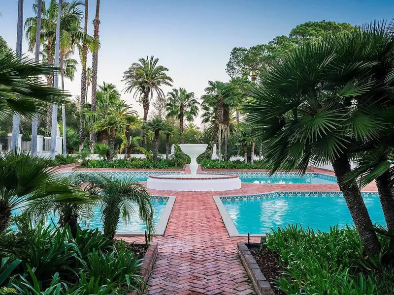 Sectional reflecting pools