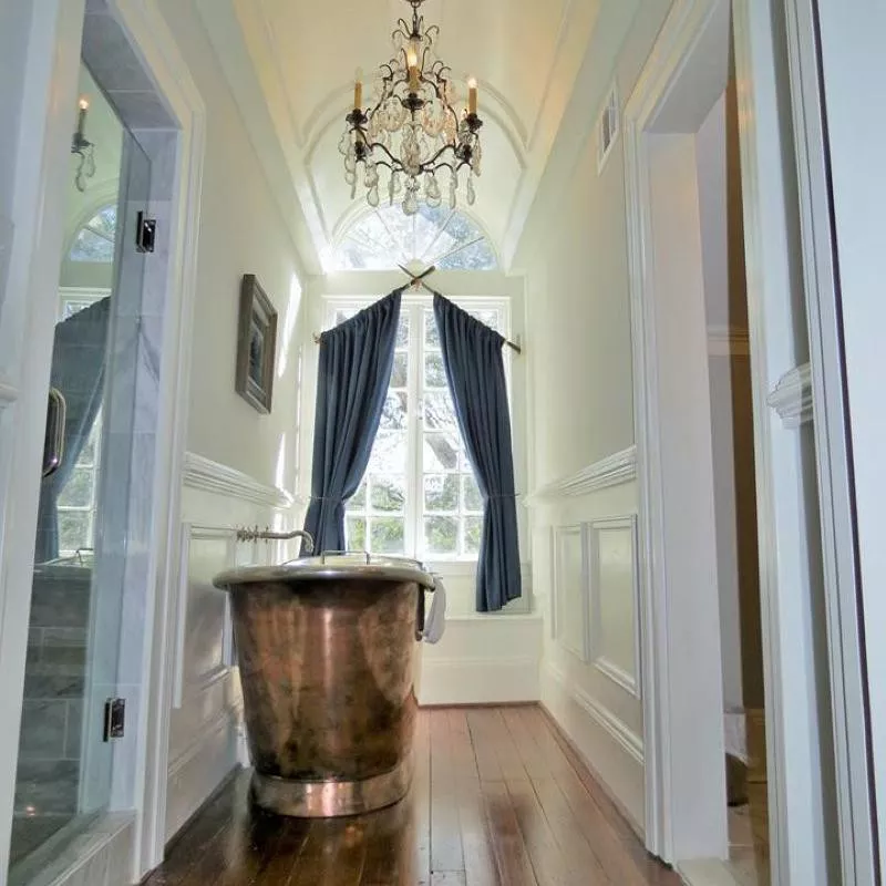 Hall bathroom with soaking tub