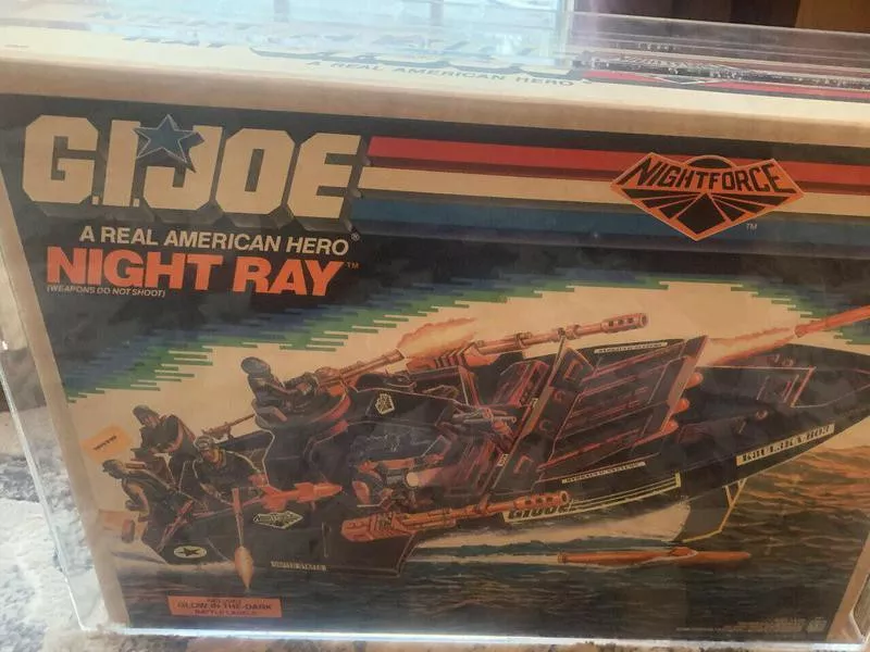 1985 Night Force Night Ray Boat