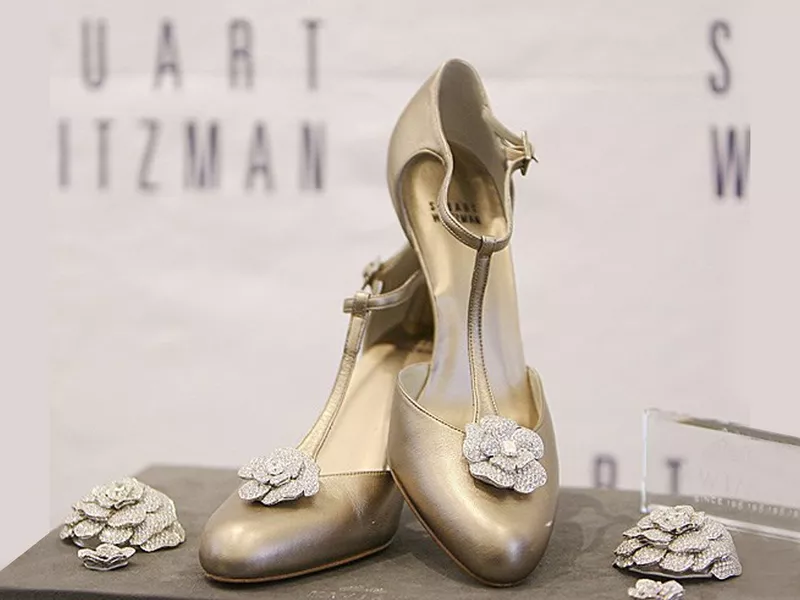 Stuart Weitzman Retro Rose Pump