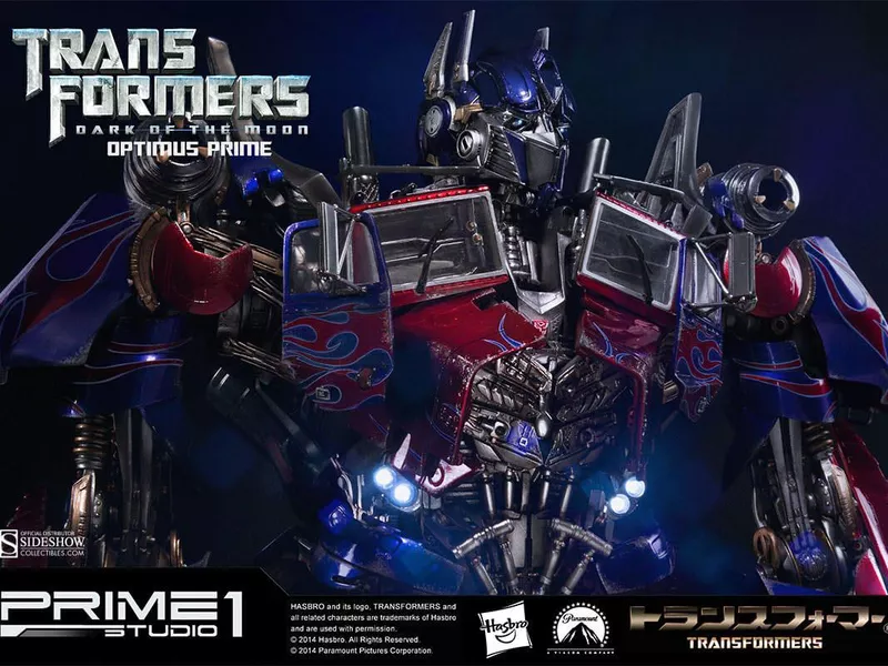 Optimus Prime Dark of the Moon Statue