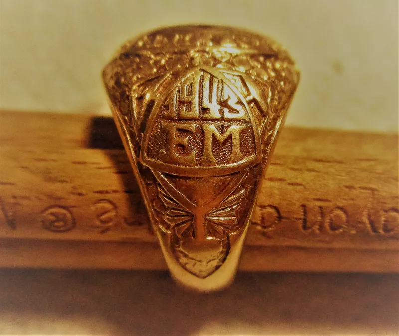 Class ring from 1943