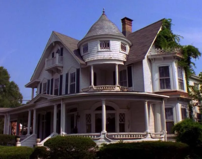 Sabrina the Teenage Witch house