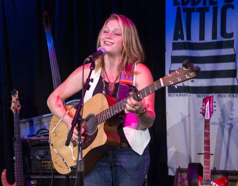 Crystal Bowersox live