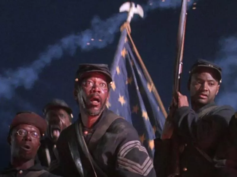 Cary Elwes, Morgan Freeman, Andre Braugher, and Jihmi Kennedy in Glory (1989)