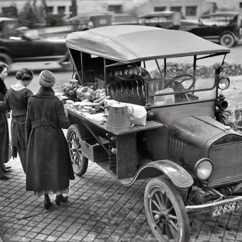 Model-T Food Truck