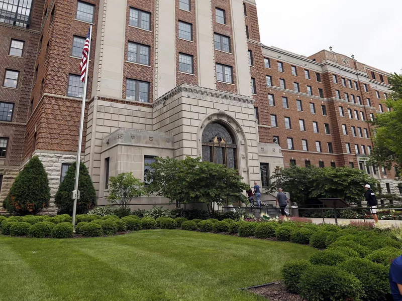 The Mayo Clinic Hospital, Saint Marys Campus