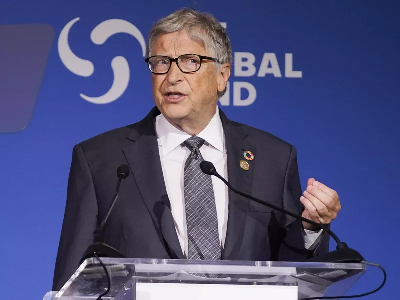 Bill Gates giving a speech