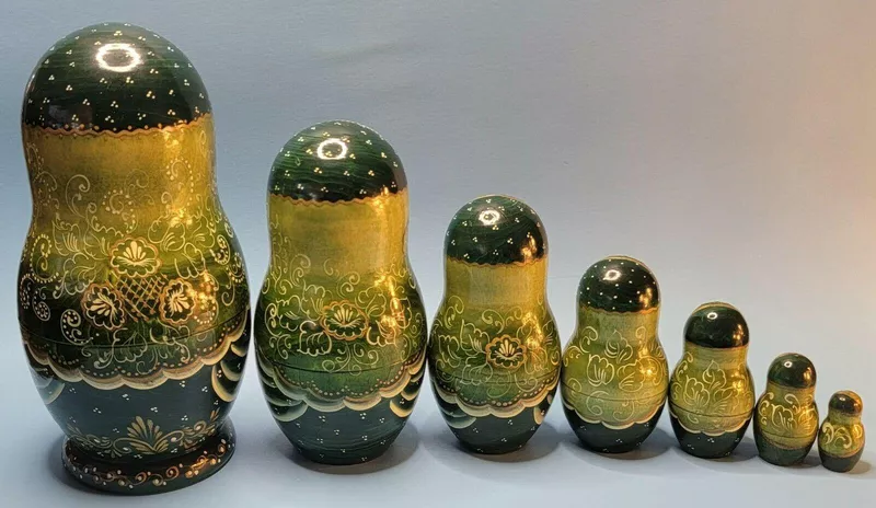 Folk Art 1990s Russian Dolls