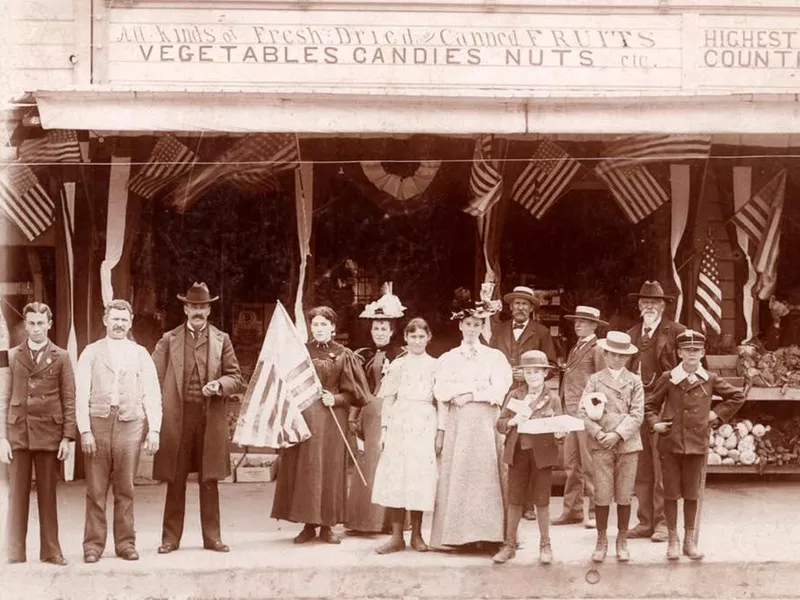 Victorian family on Fourth of July