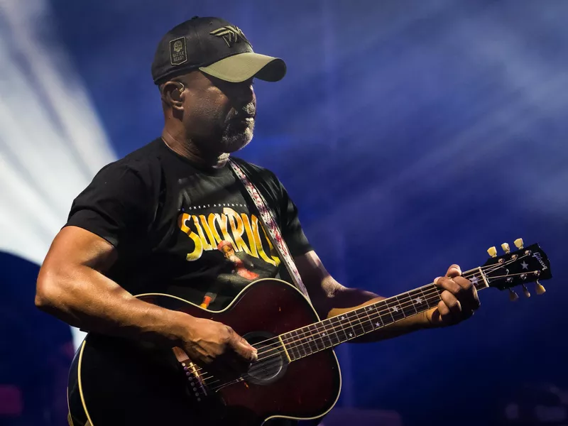 Darius Rucker live