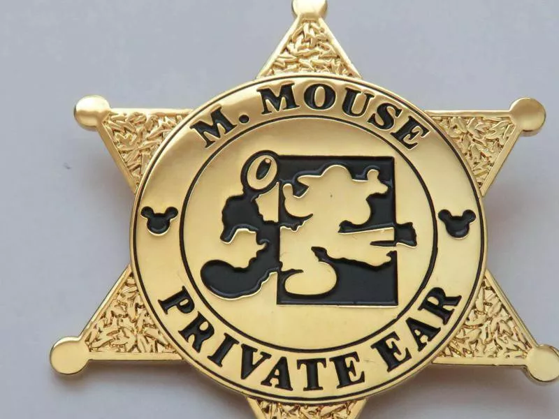 Mickey Mouse Sheriff Disney pin