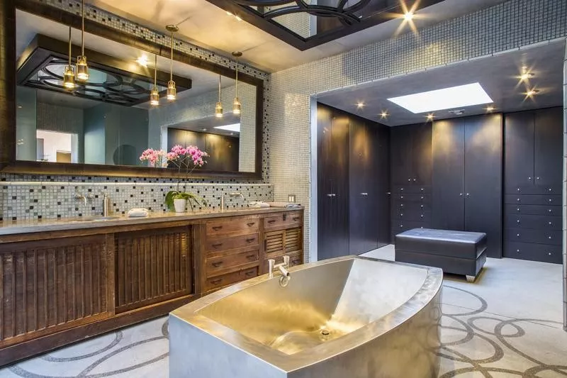 Master bathroom