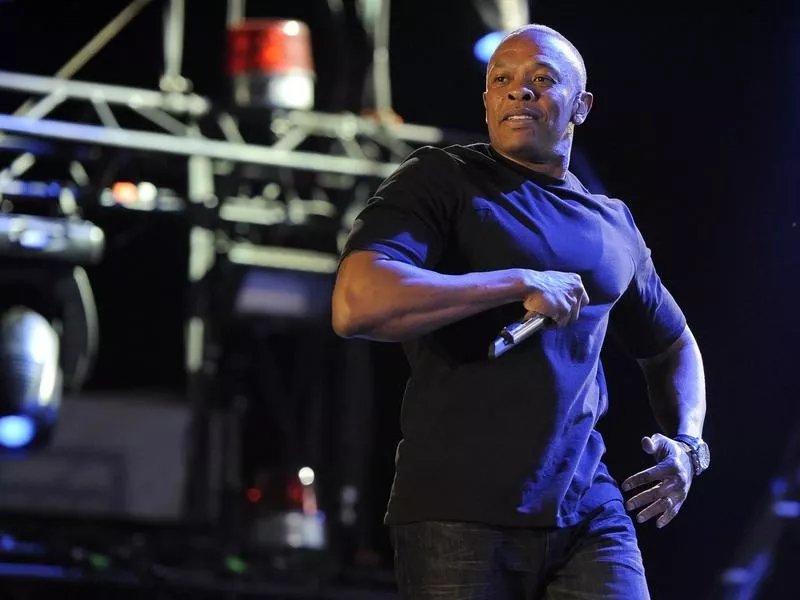 Dr. Dre performing