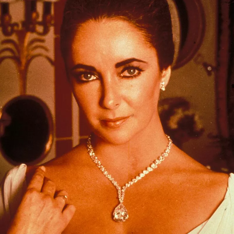 Elizabeth Taylor wearing Taylor-Burton Diamond