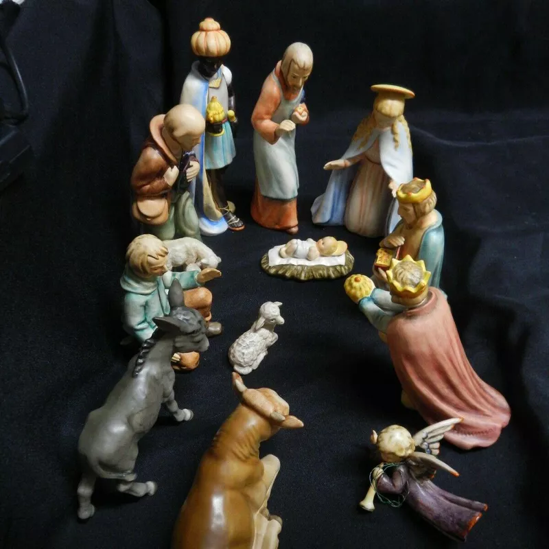 Hummel Nativity