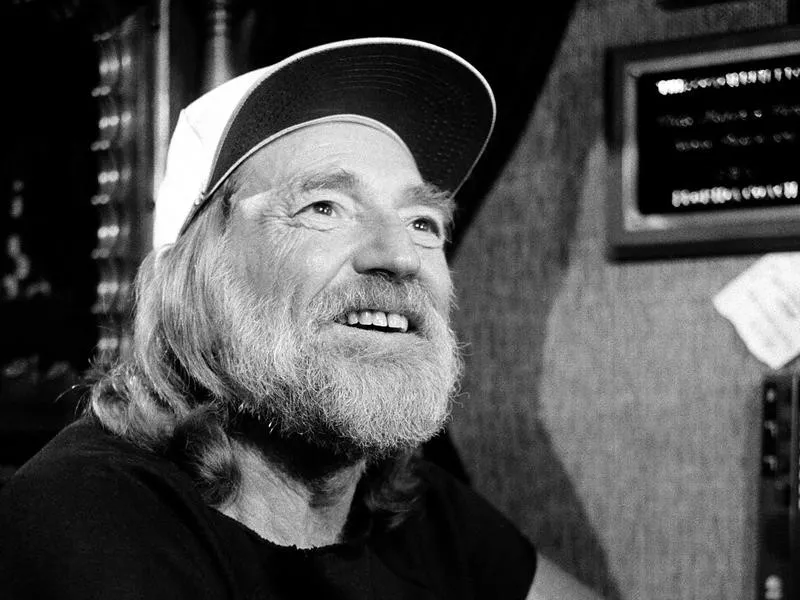 Willie Nelson in a baseball cap