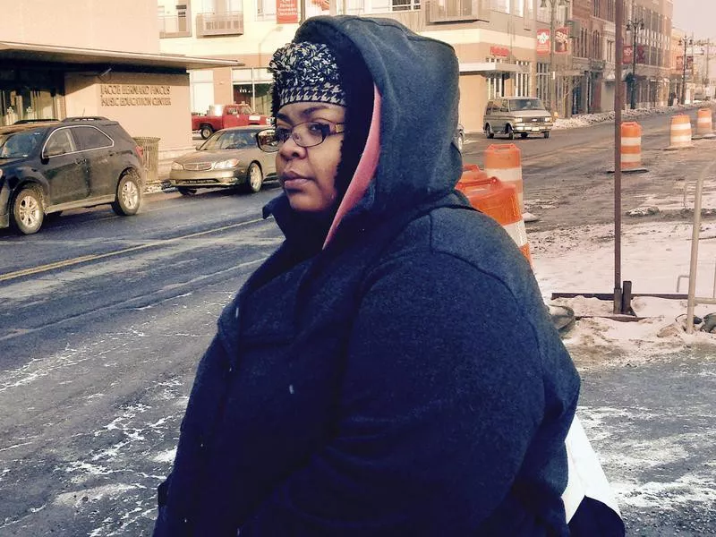 Women at a bus stop in Detroit