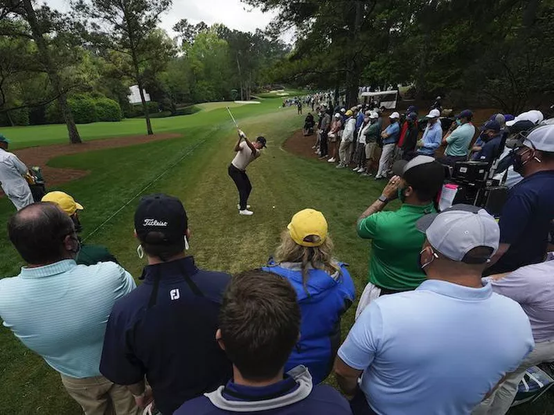 Justin Rose tees off on 11th hole