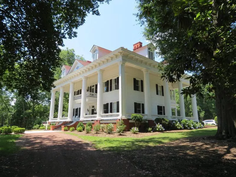 Twelve Oaks Bed and Breakfast