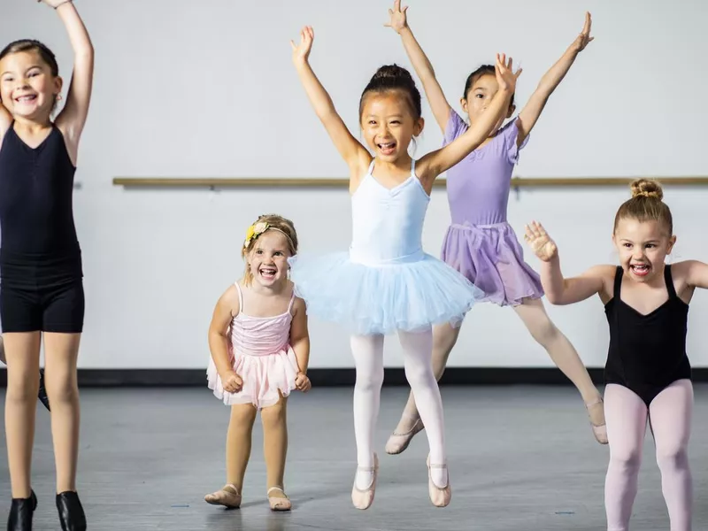 Girl's dance class