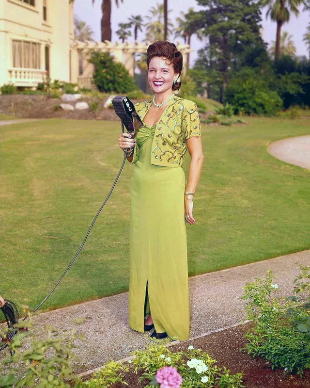 Betty White hosting the Rose Parade in Pasadena, California