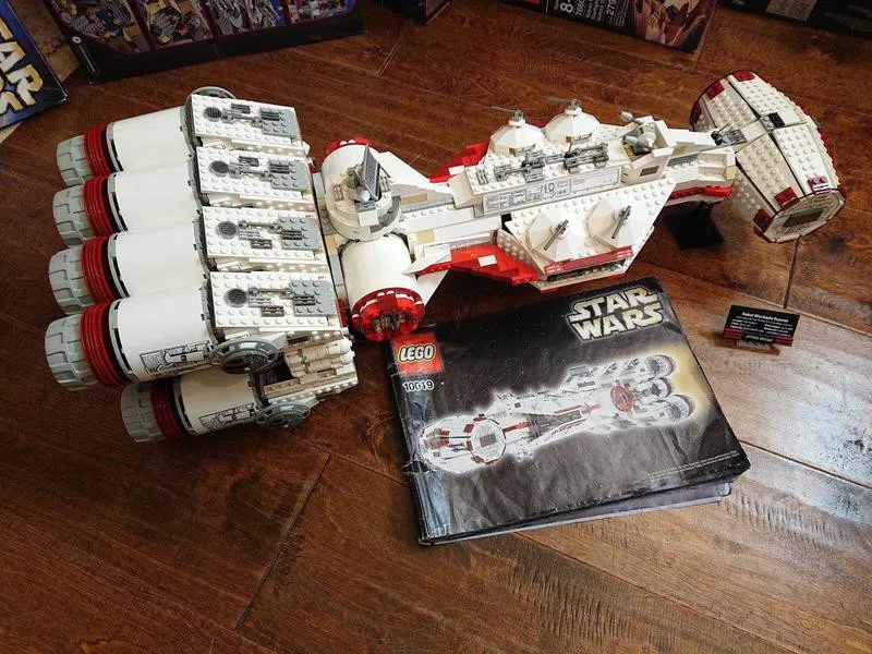 Rebel Blockade Runner UCS Lego