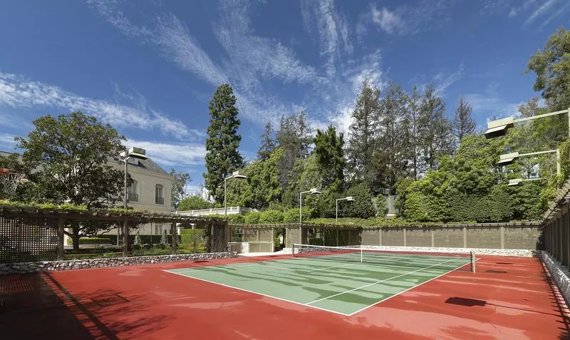 Tennis court