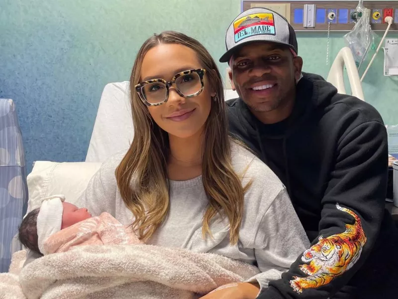 Jimmie Allen and family