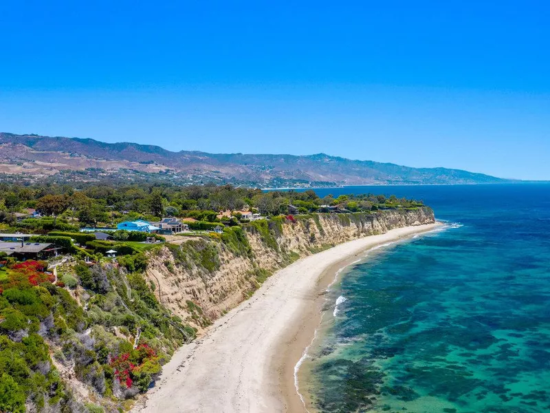 Malibu's Point Dume Neighborhood