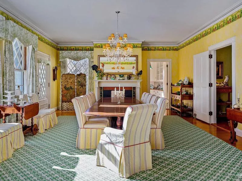 Dining room in Islesboro, Maine