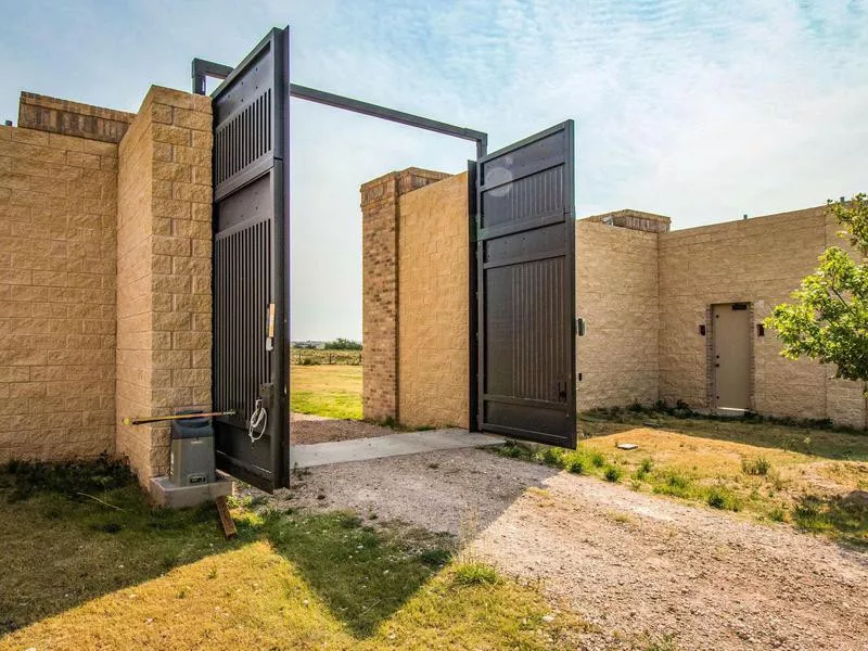 Texas prepper property