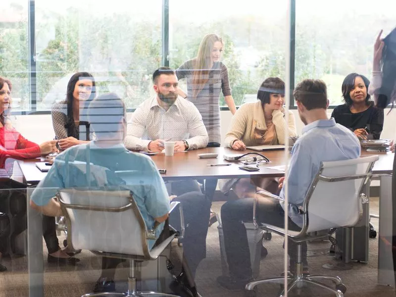 Conference around a table