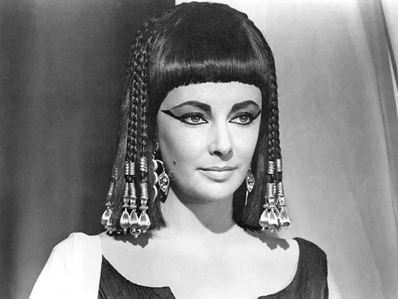 Elizabeth Taylor in Cleopatra