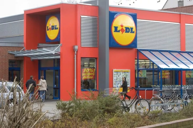 Lidl storefront